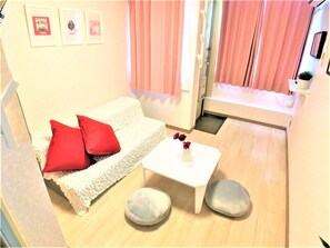 ห้องพัก (/5) | บริเวณนั่งเล่น