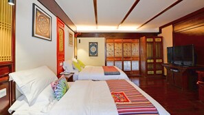 Family Room | Free WiFi - Floral Hotel · Yi Xing Lijiang (Lijiang)
