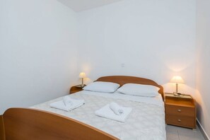 2 habitaciones, wifi gratis y ropa de cama