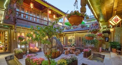 Flowers without Boundary Inn