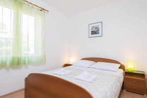 1 bedroom, free WiFi, bed sheets - Apartment in Orebić with Balcony, Air condition, WIFI, Dishwasher (4934-5) (Orebic)