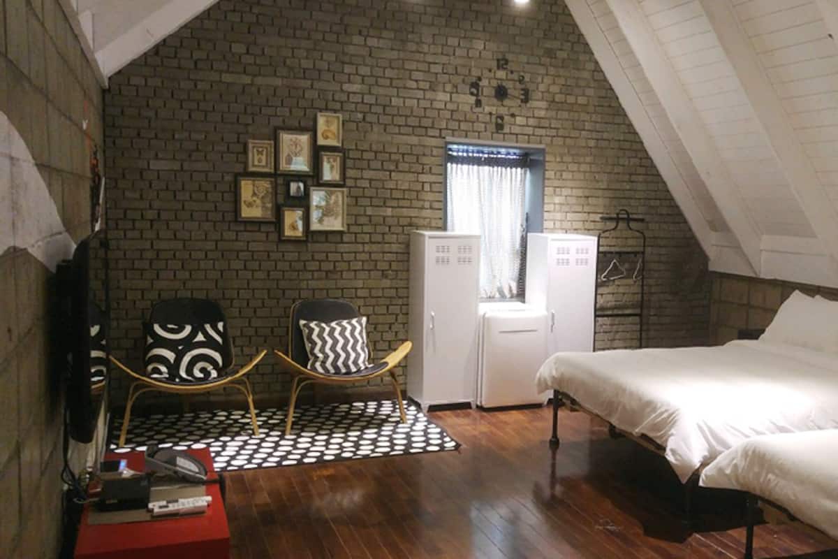 Duplex, 2 Bedrooms (Green Pop) | 1 bilik tidur, Wi-fi percuma