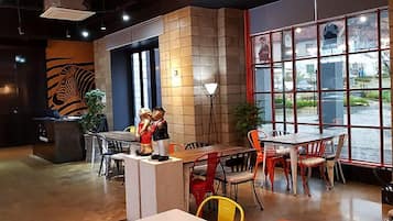 Desayuno continental incluido todos los días