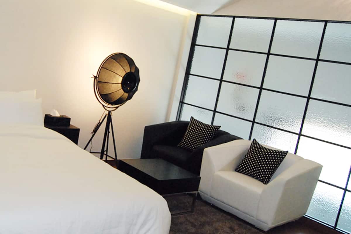 Room, 1 Bedroom (Feeling / Ollim) | 1 bilik tidur, Wi-fi percuma