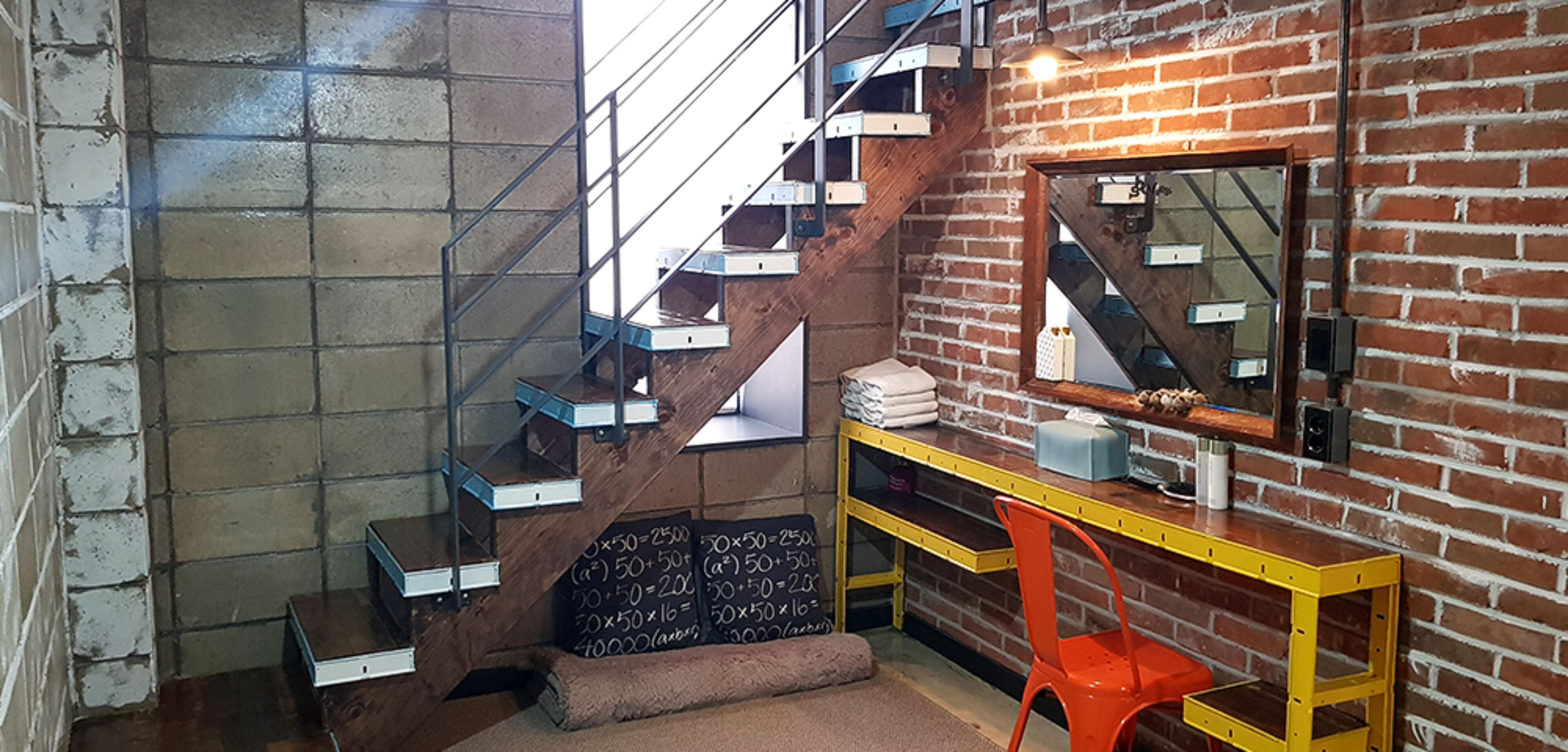 duplex, 1 bedroom (industry) | living area | flat-screen tv