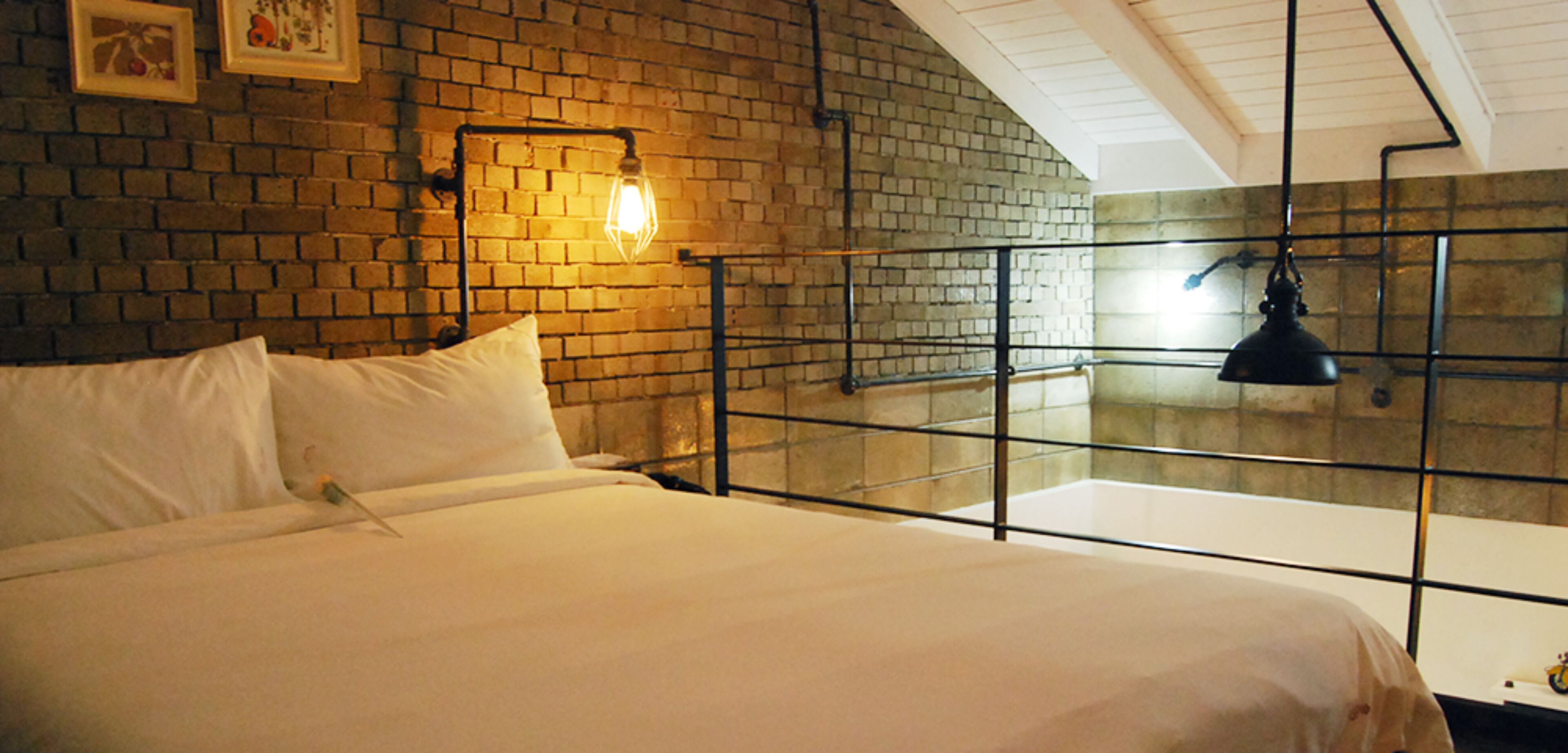 duplex, 1 bedroom (red pop / orange pop) | 1 bedroom, free wifi