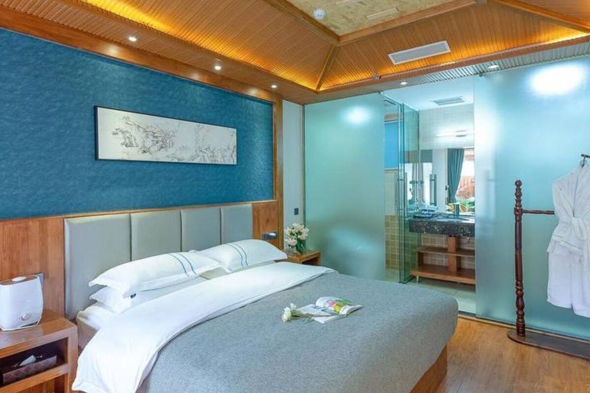 Comfort Double Room, Non Smoking | Blackout drapes, free WiFi