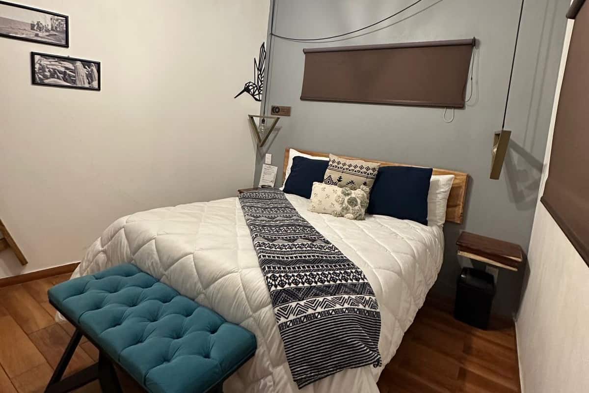Desk, free WiFi, bed sheets