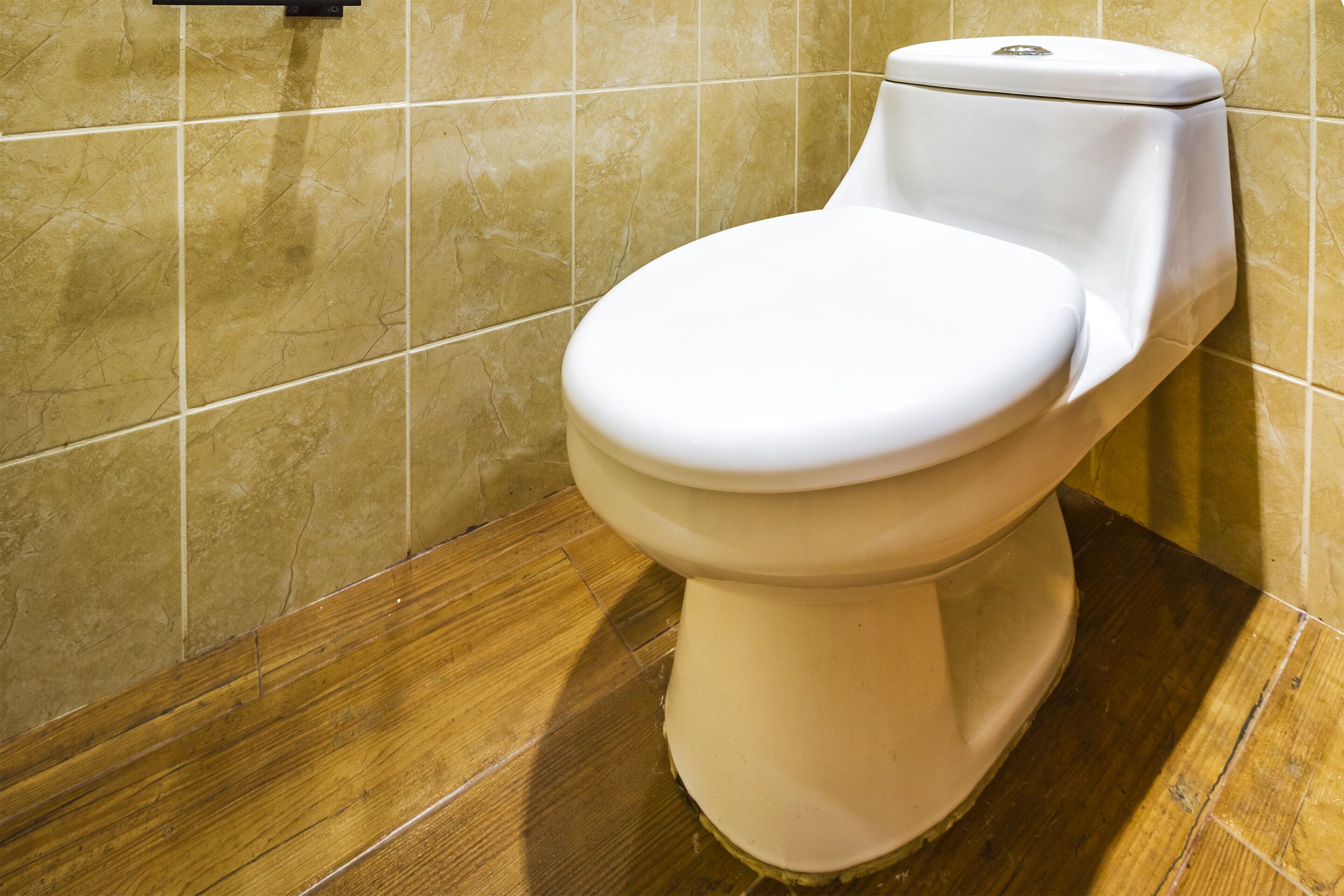 standard triple room | bathroom | shower, free toiletries, towels, soap