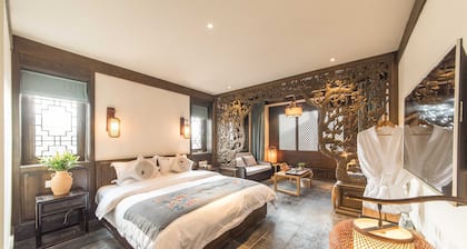 Floral Hotel Yun Xi Lijiang