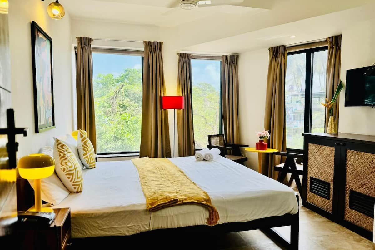Deluxe Double or Twin Room | 1 bedroom, in-room safe, individually decorated, individually furnished