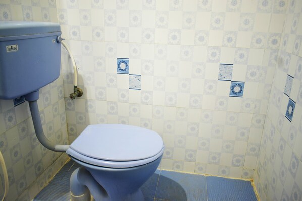 Bathroom - Hotel Golden Nest (Tirupattur)
