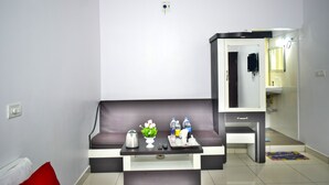 Unclassified image, 3 of 30, button - Hotel Golden Nest (Tirupattur)