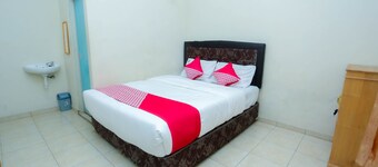 OYO 2692 Penginapan Mba Ros