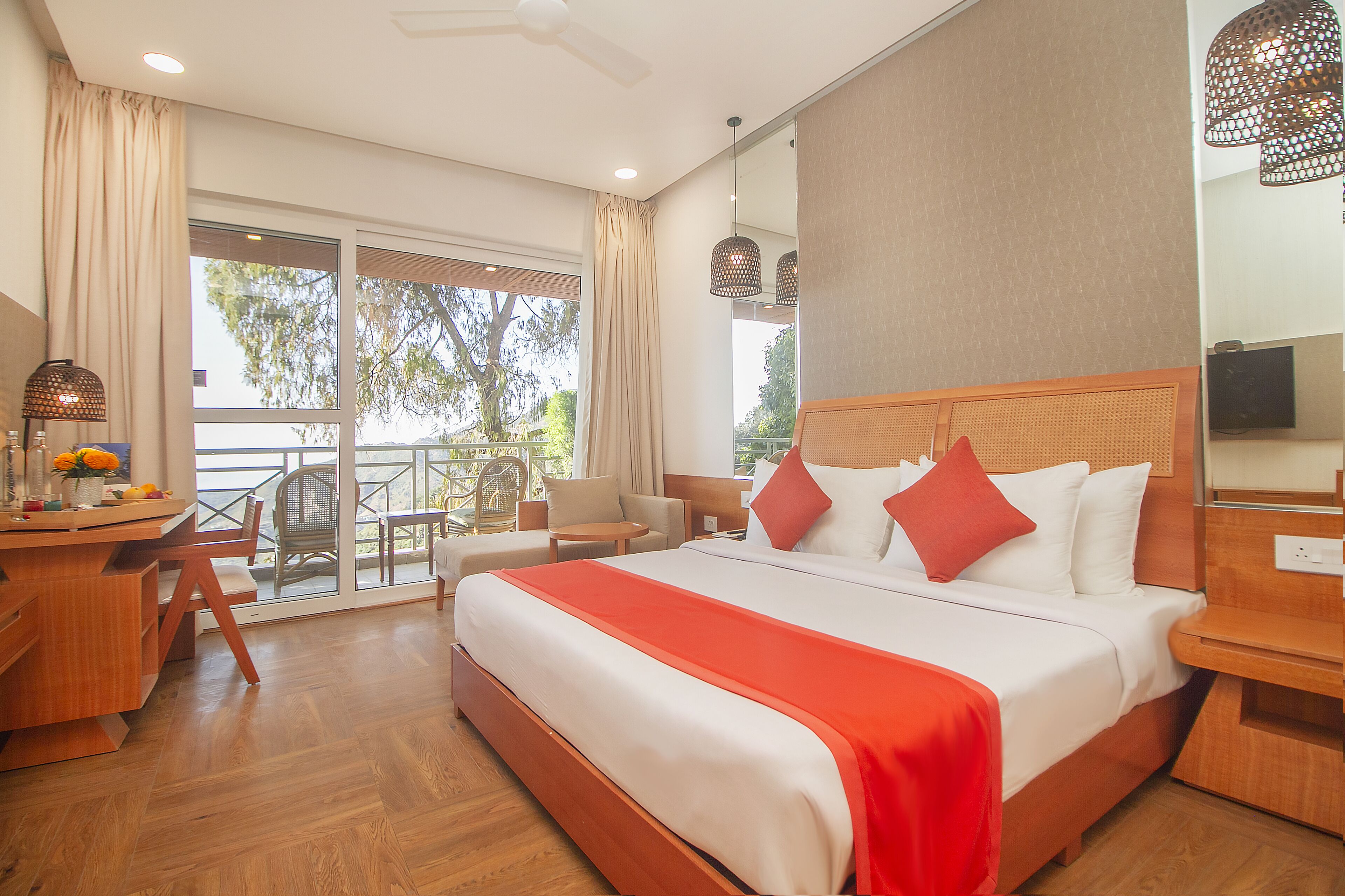 Executive Room with Balcony And Valley View