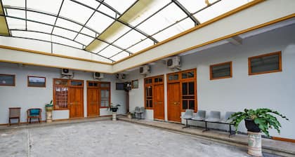 OYO 2737 D'KostNearKraton mangkunegaran
