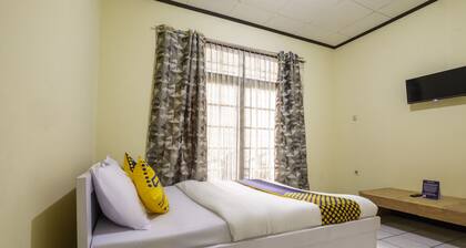 Super OYO 2672 Bee M Syariah