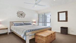 3 bedrooms, iron/ironing board, internet, wheelchair access