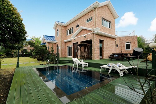 Ocean Sky Village Pension