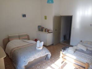 3 bedrooms, WiFi - Between Luberon and Alpilles (Salon-de-Provence)