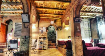 Dadesin Fibulan majatalo