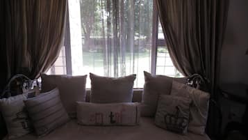 Comfort Apartment, 1 Bedroom | Living area | 80-cm TV with digital channels, fireplace
