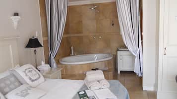 Classic Studio Suite | 1 bedroom, premium bedding, individually decorated