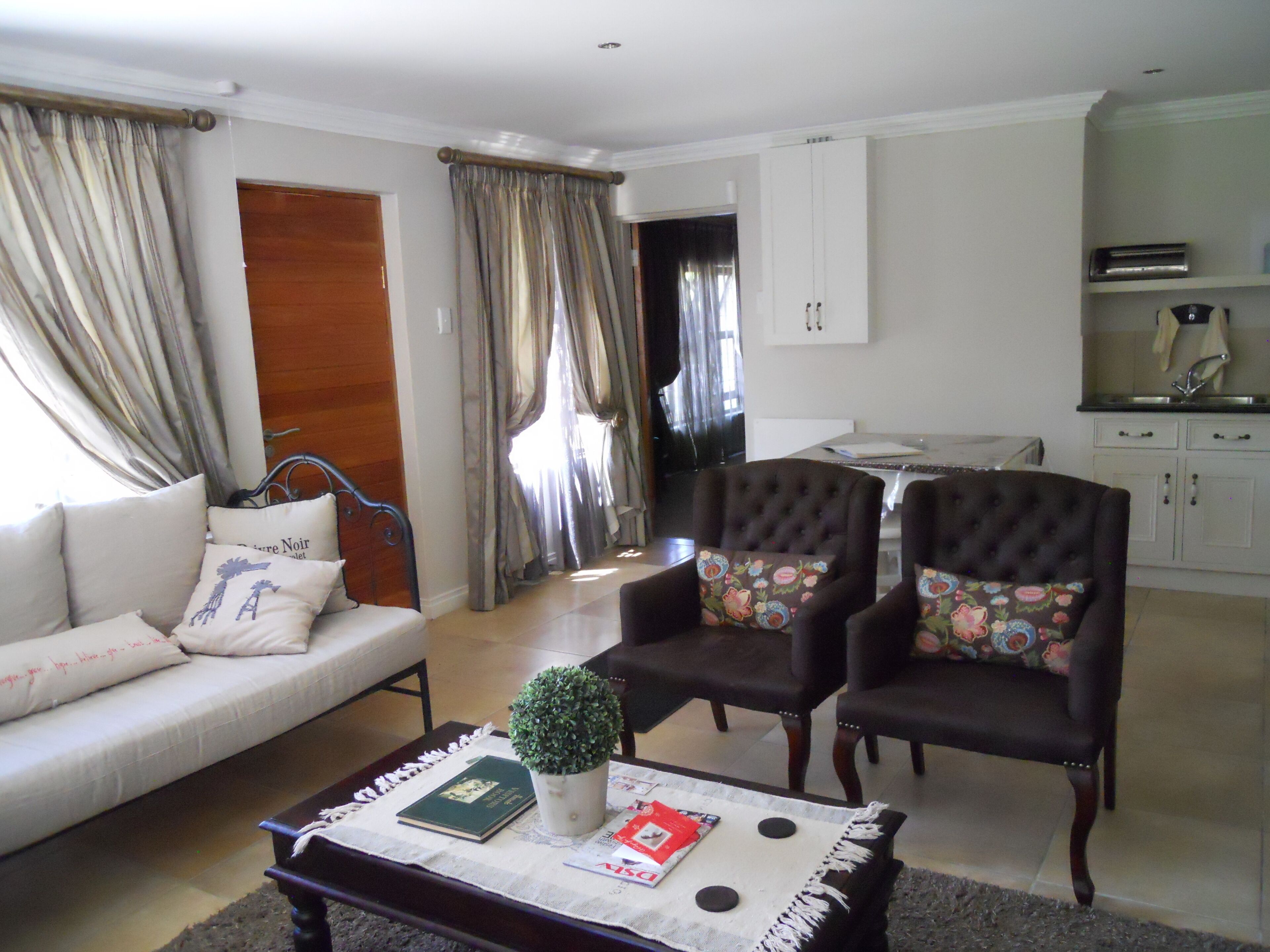 舒适公寓, 1 间卧室 | 起居区 | 80-厘米电视 （配备数码频道）、壁炉