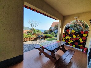 Talo (Gelbe) | Terassi/patio