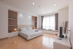 2 bedrooms, desk, iron/ironing board, free WiFi - Asok Terminal 21 2BR@BTS/MRT Pool/Netflix 市中心购物中心(A) (Bangkok)