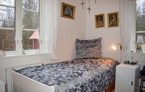 4 slaapkamers, reisbedje