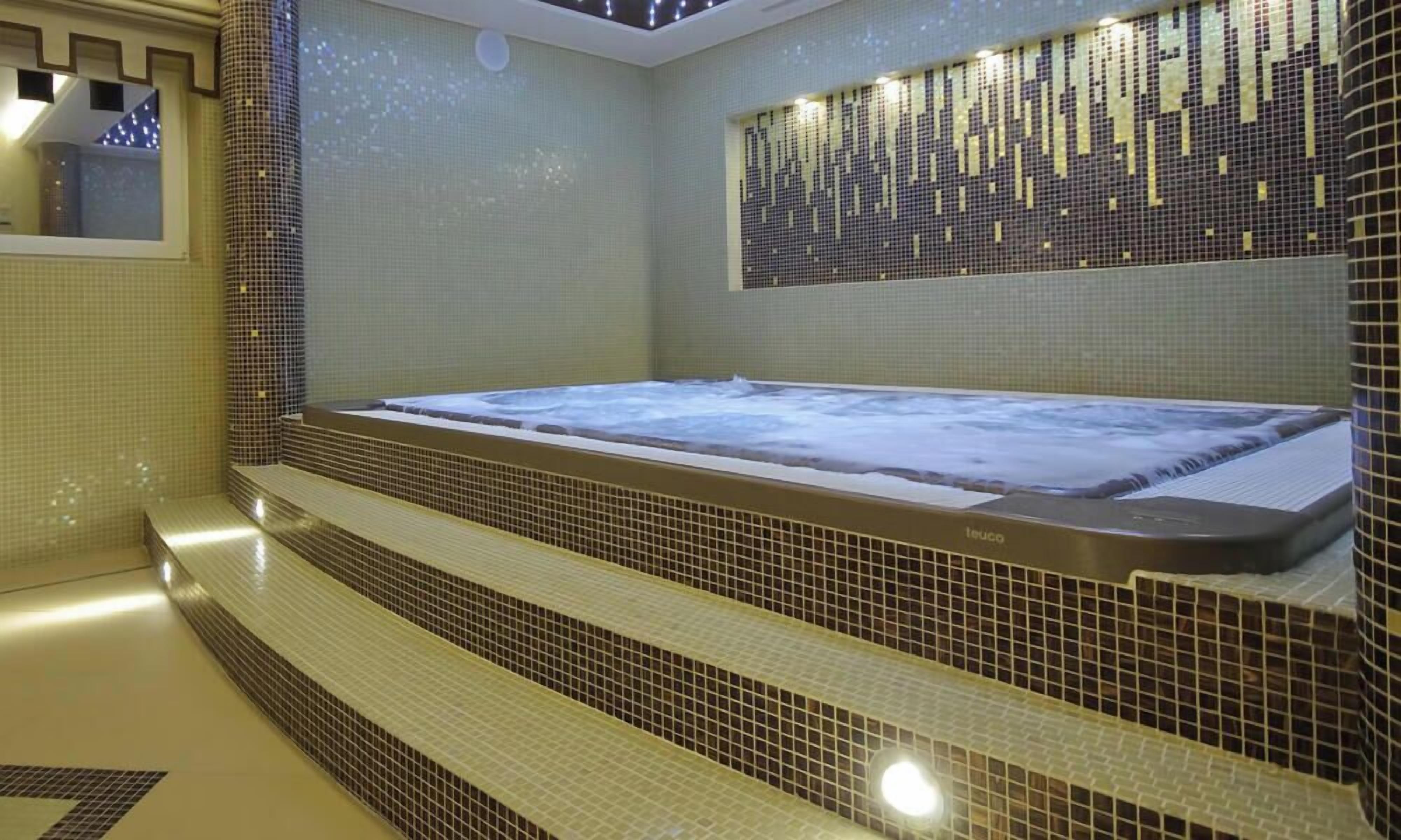 Bain à remous intérieur