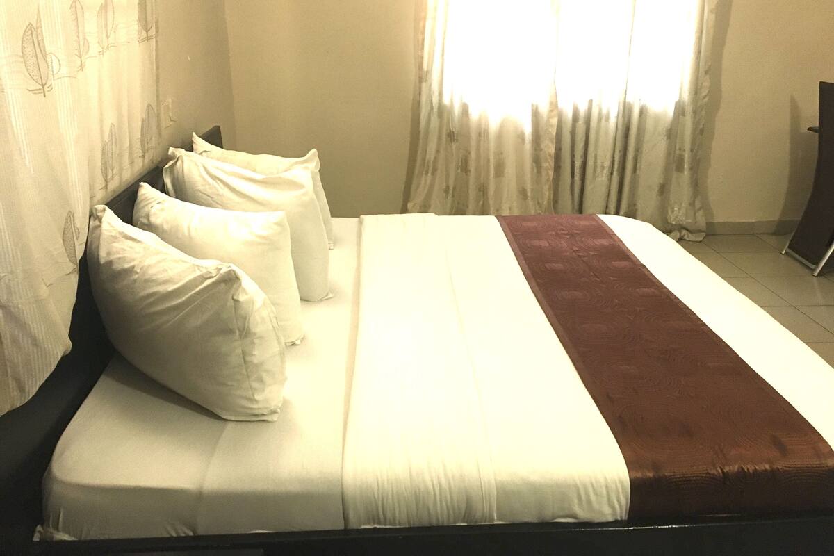 Wifi gratis y ropa de cama