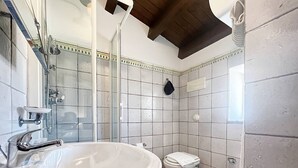 Bathroom - Palazzo Massimo   VIvaldi (Palermo)