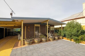 Exterior - Flinders Ranges Bed and Breakfast (HAWKER)