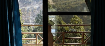 Rakatal Rocks Resort