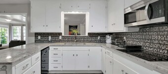 Enorm huis | Naast SHSU | Geschikt voor 16+ personen