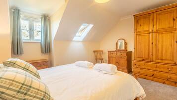 2 habitaciones, tabla de planchar con plancha y acceso a internet