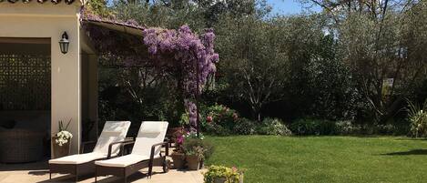 Piscina all'aperto, una piscina riscaldata