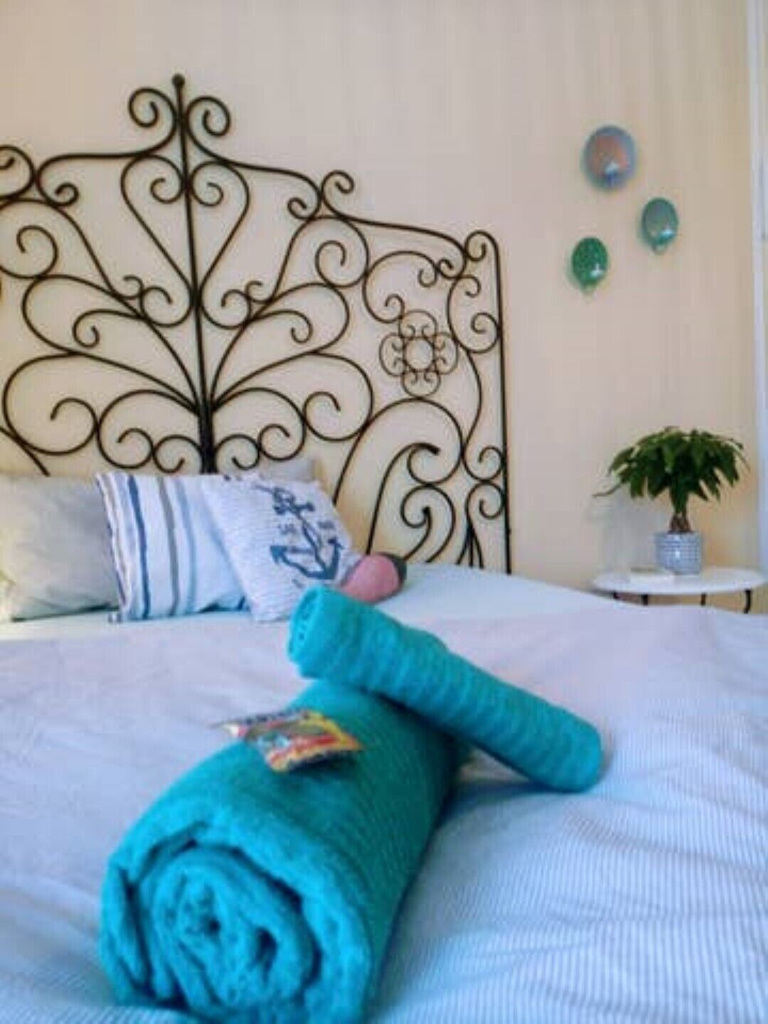 Bügeleisen/Bügelbrett, kostenloses WLAN, Bettwäsche