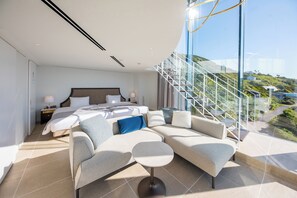 Edredón y artículos del minibar gratis 
