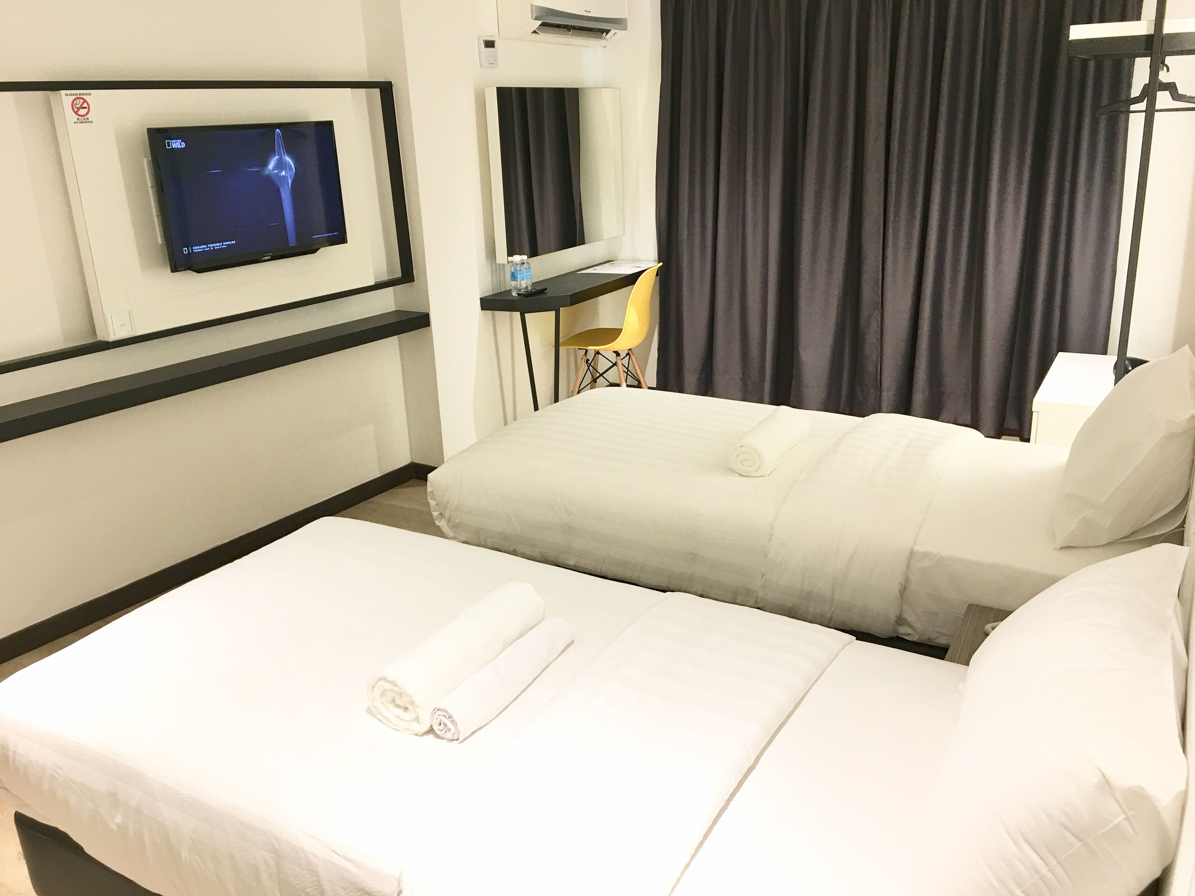 twin room | free wifi