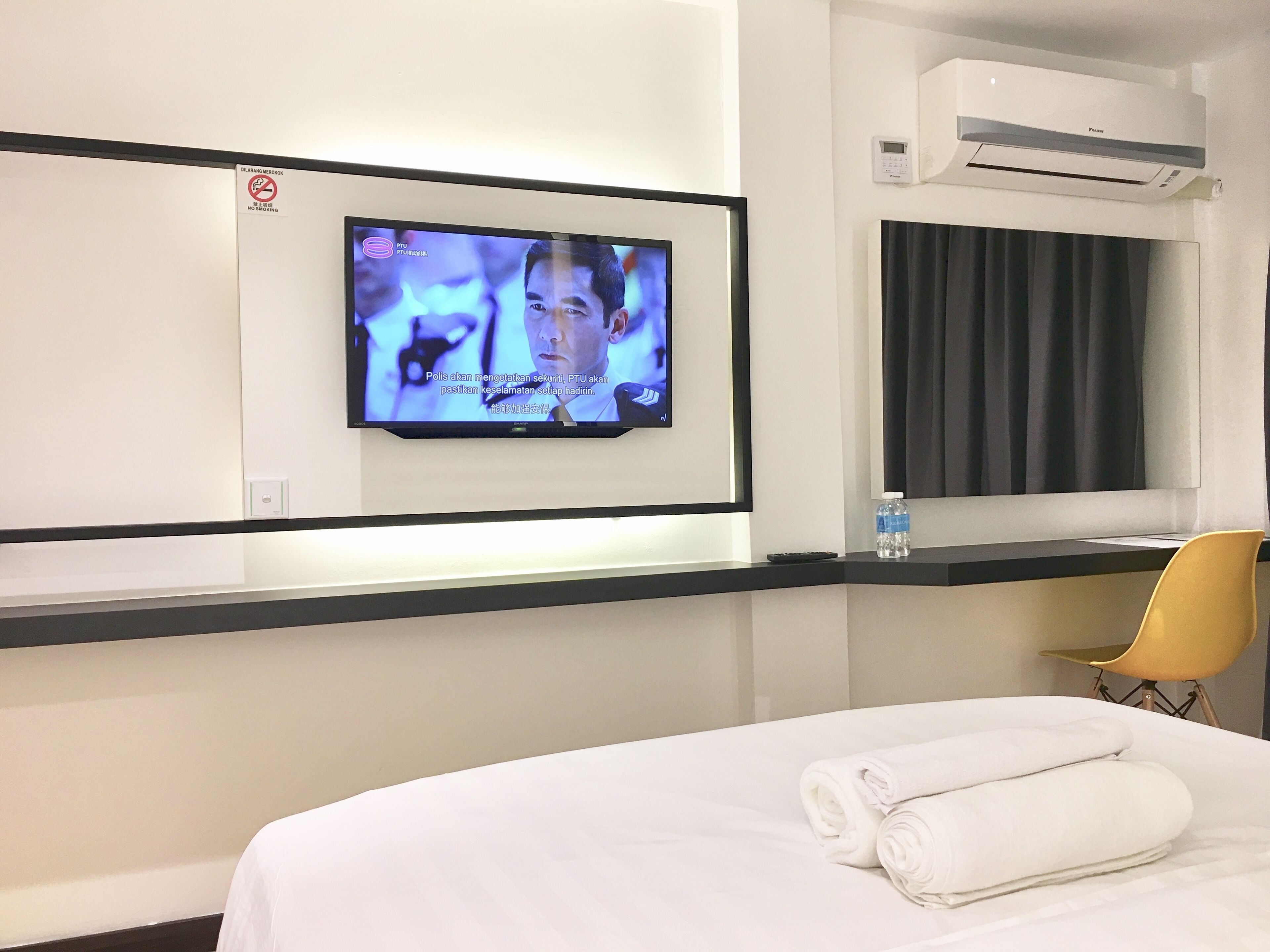 standard double room | free wifi