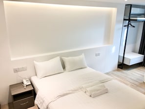 Standard Double Room | Free WiFi - Texas Inn (Sibu)