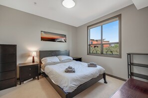 Huoneisto (2 Bedrooms) | 2 makuuhuonetta, ilmainen Wi-Fi, vuodevaatteet