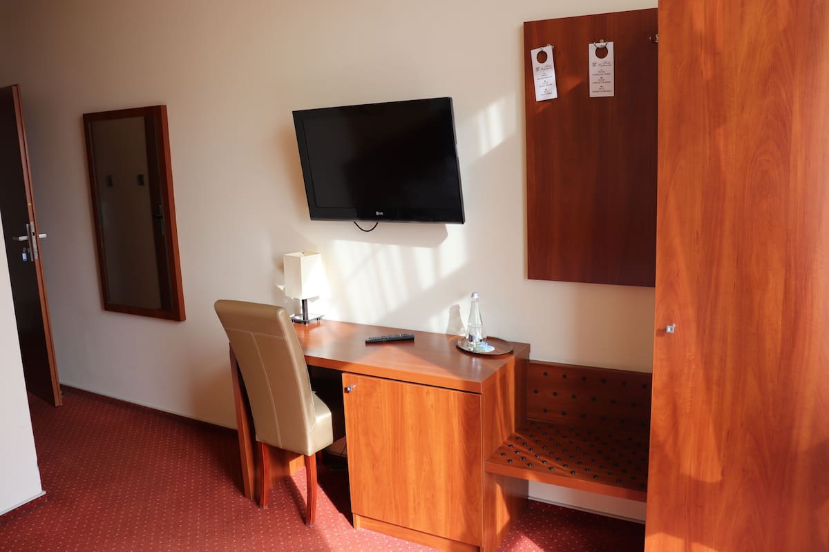 Comfort Single Room | Television
