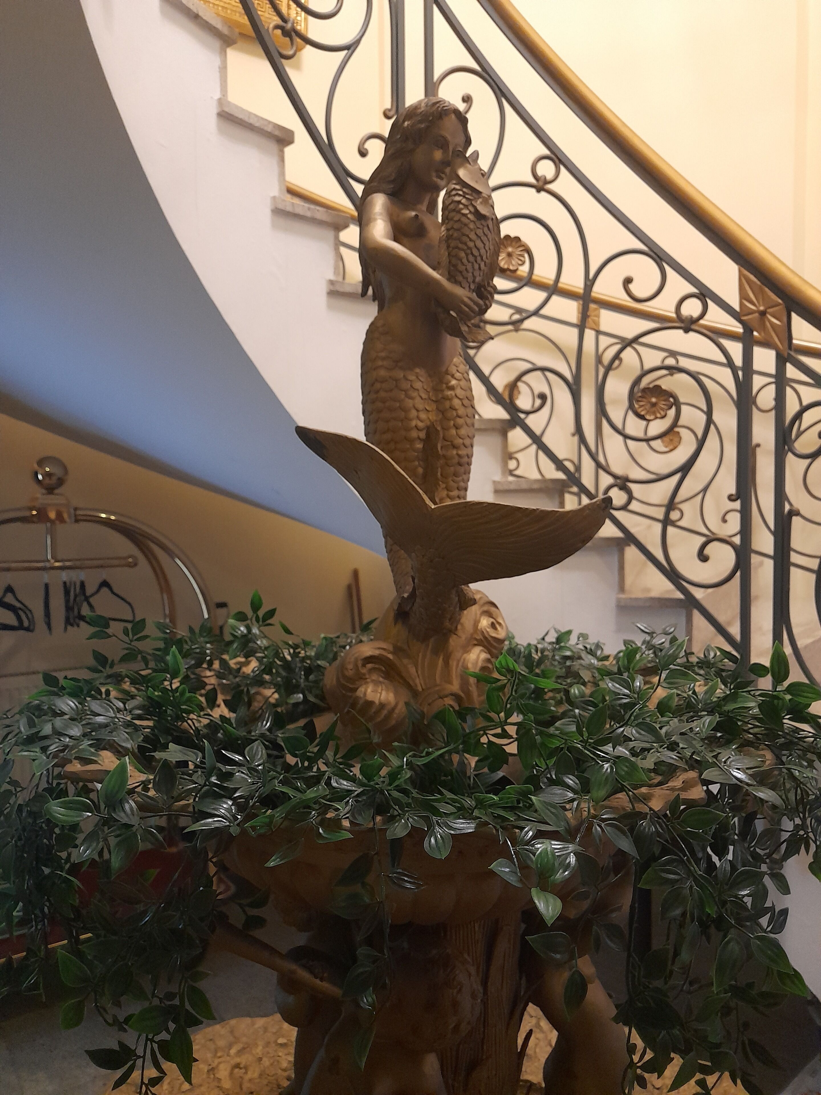 ฝ่ายต้อนรับ