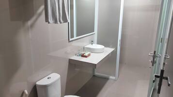 Superior Double or Twin Room | Bathroom | Shower, towels, soap, shampoo