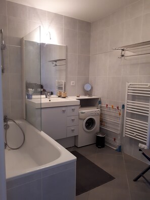 Haartrockner, Handtücher