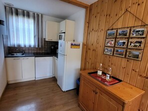 Fridge, microwave, dishwasher